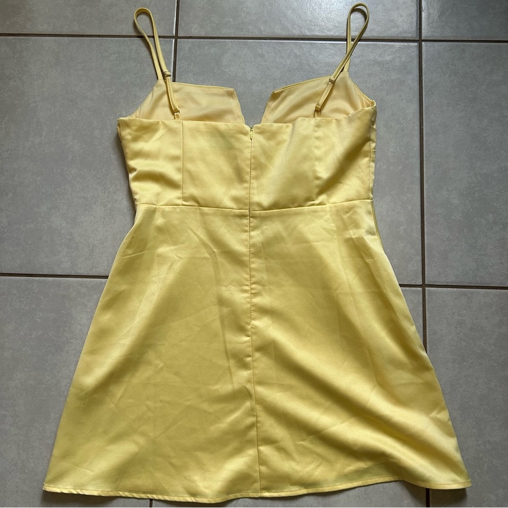 Della Mini Dress Butter Yellow - Picture 6 of 10